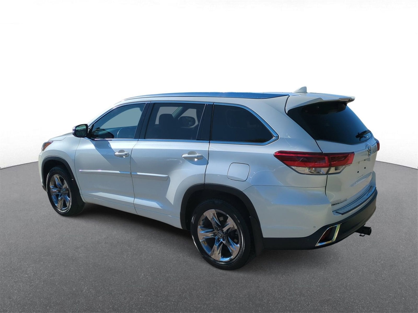Thumbnail: 2019 Toyota Highlander - 6