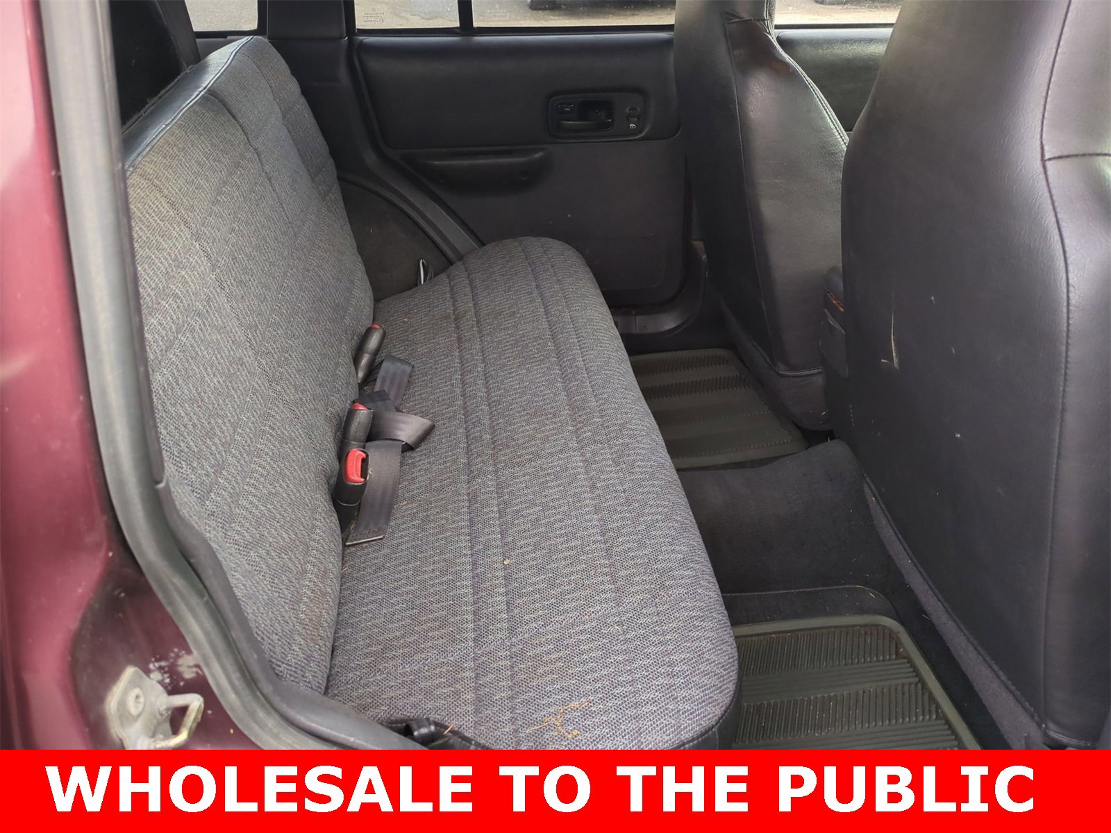 Thumbnail: 2001 Jeep Cherokee - 19