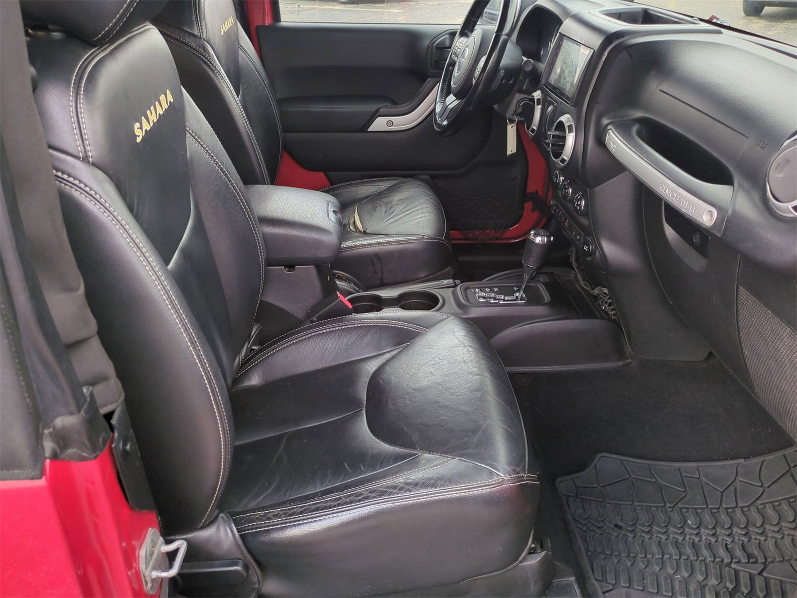 Thumbnail: 2014 Jeep Wrangler - 20