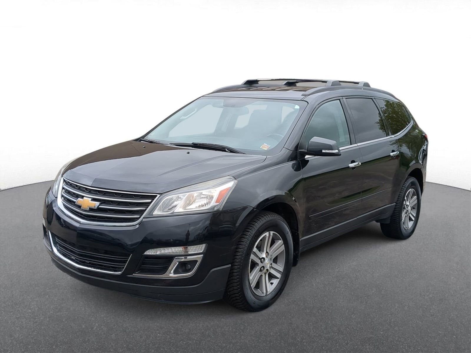 Thumbnail: 2015 Chevrolet Traverse - 4