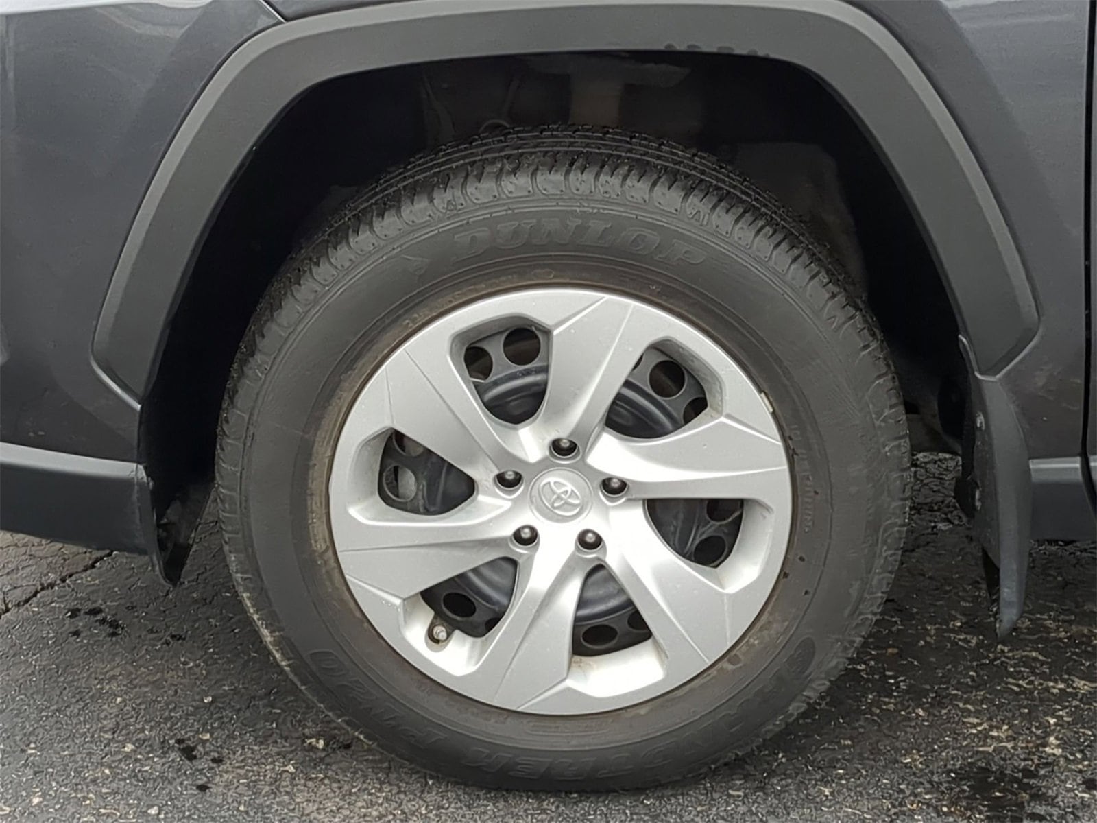 Thumbnail: 2023 Toyota RAV4 - 21