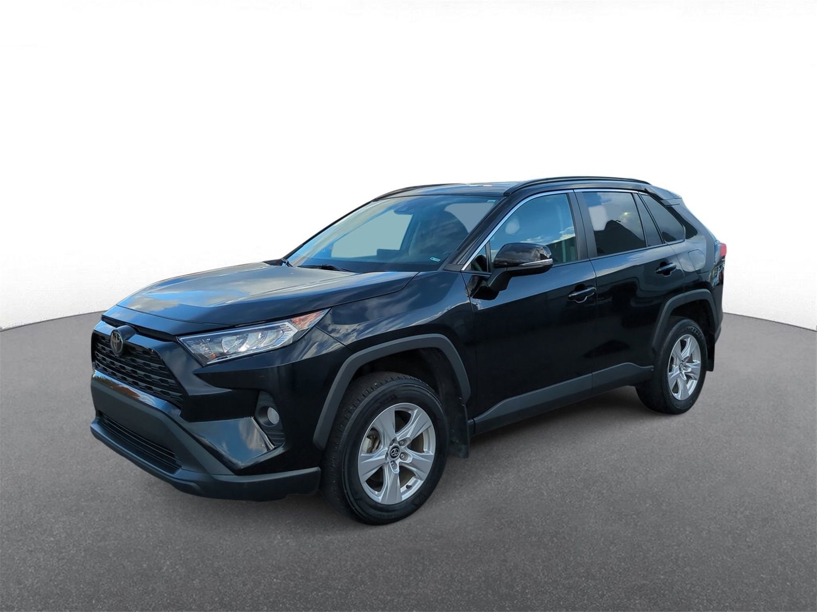 Thumbnail: 2020 Toyota RAV4 - 4