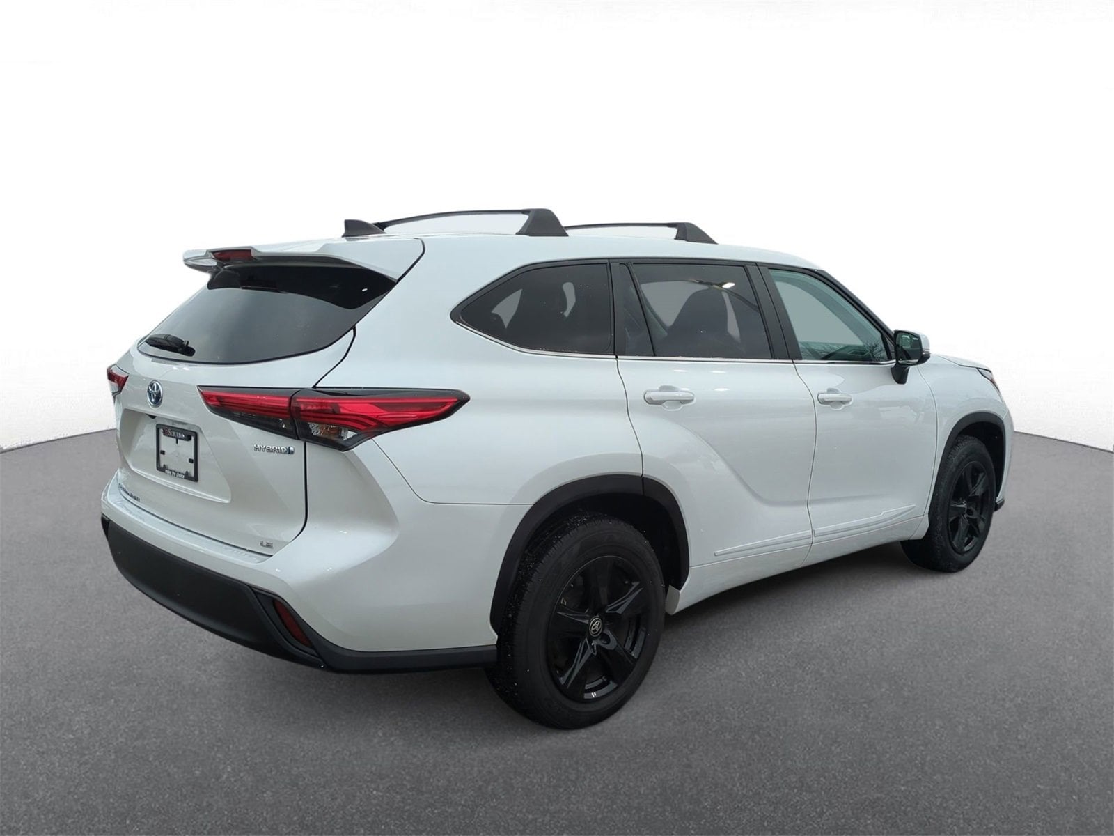 Thumbnail: 2023 Toyota Highlander - 8