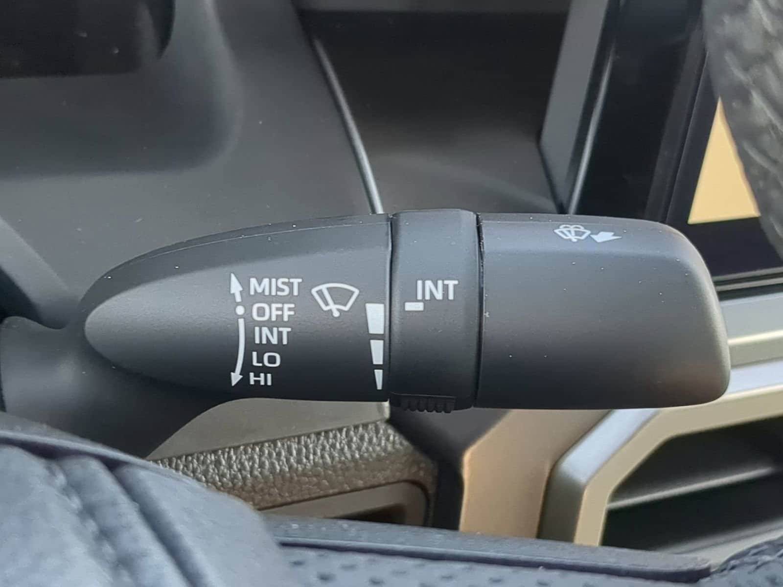 Thumbnail: 2025 Toyota Tacoma - 32