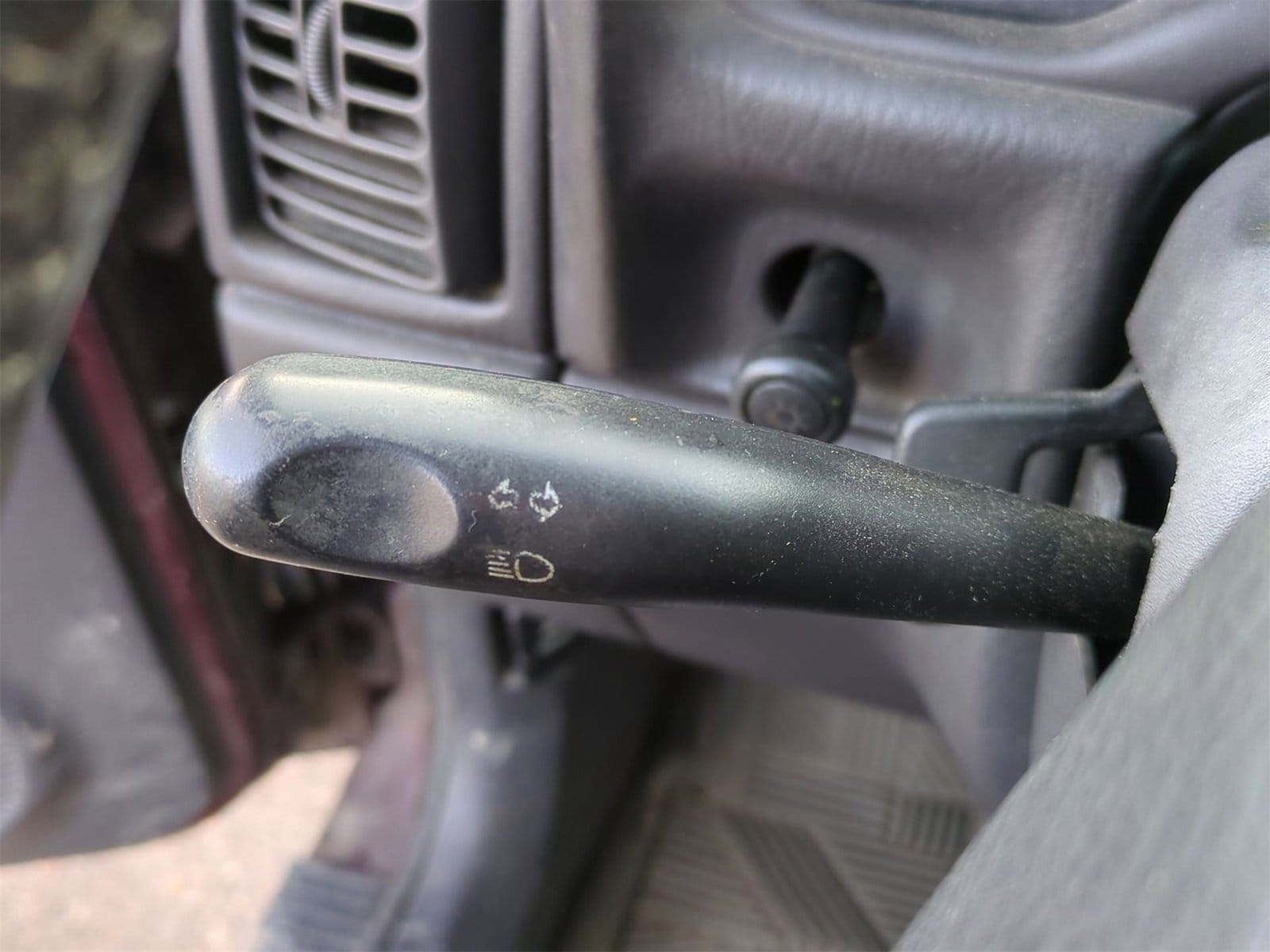 Thumbnail: 2001 Jeep Cherokee - 25