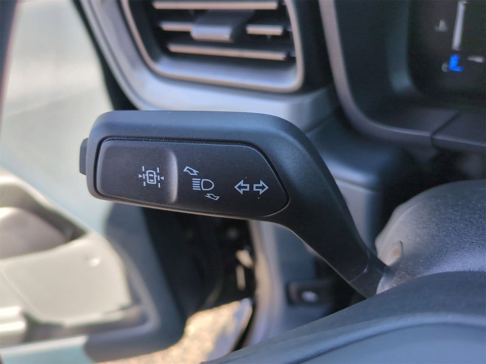 Thumbnail: 2025 Ford Maverick - 25