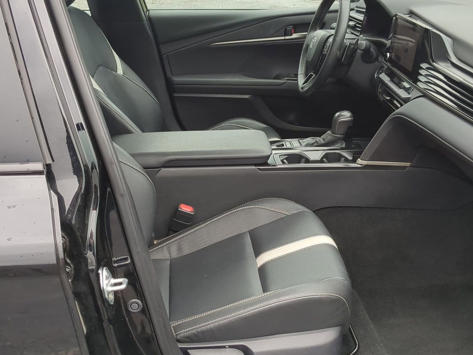 Thumbnail: 2025 Toyota Camry - 21