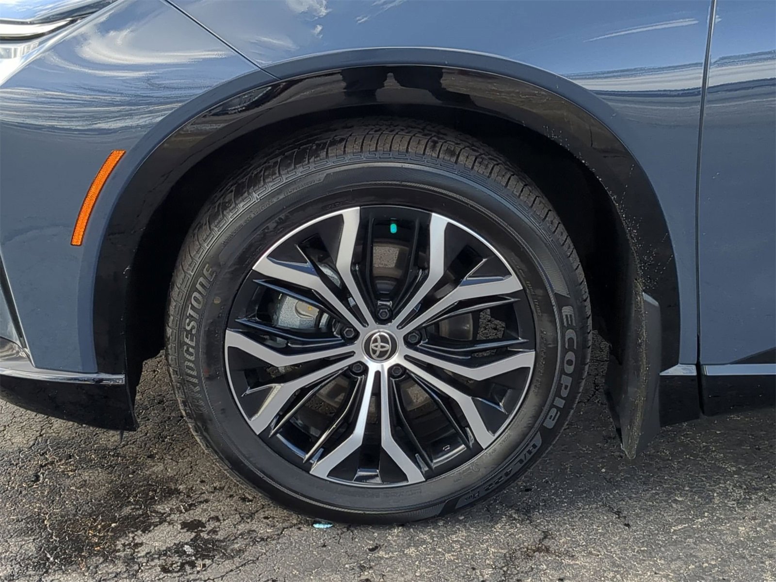 Thumbnail: 2025 Toyota Crown Signia - 21