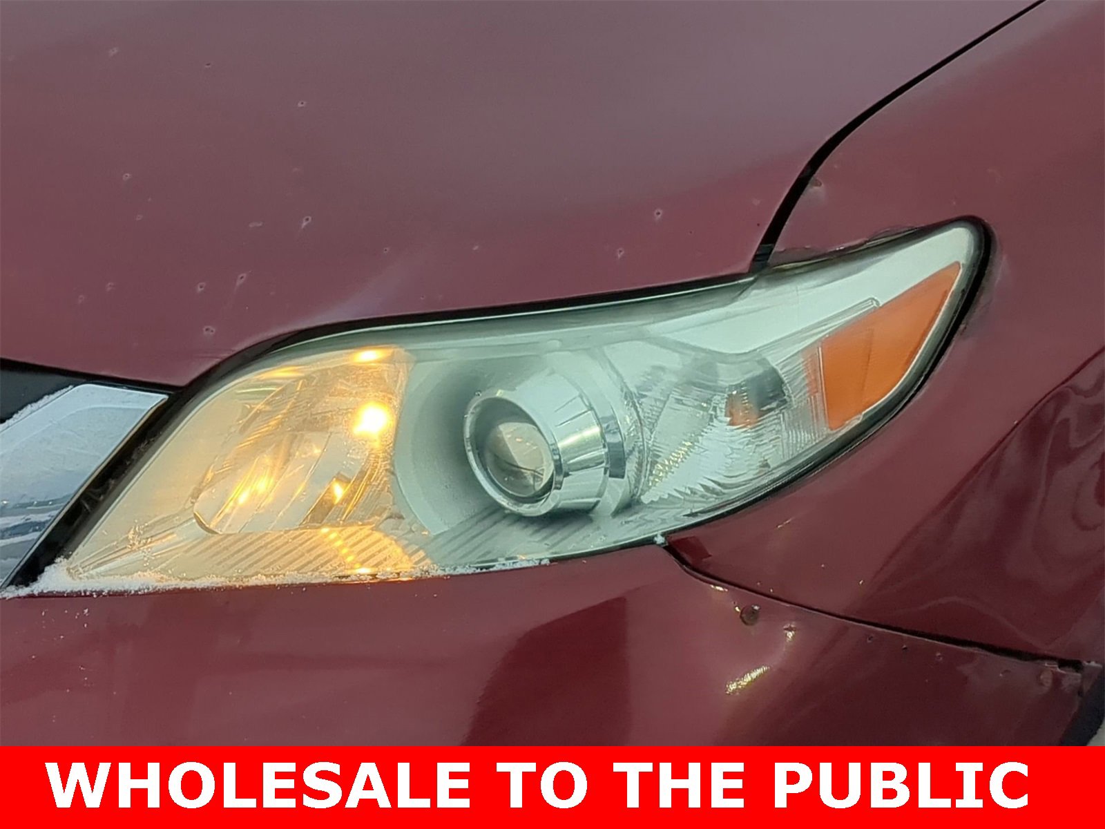 Thumbnail: 2012 Toyota Sienna - 11