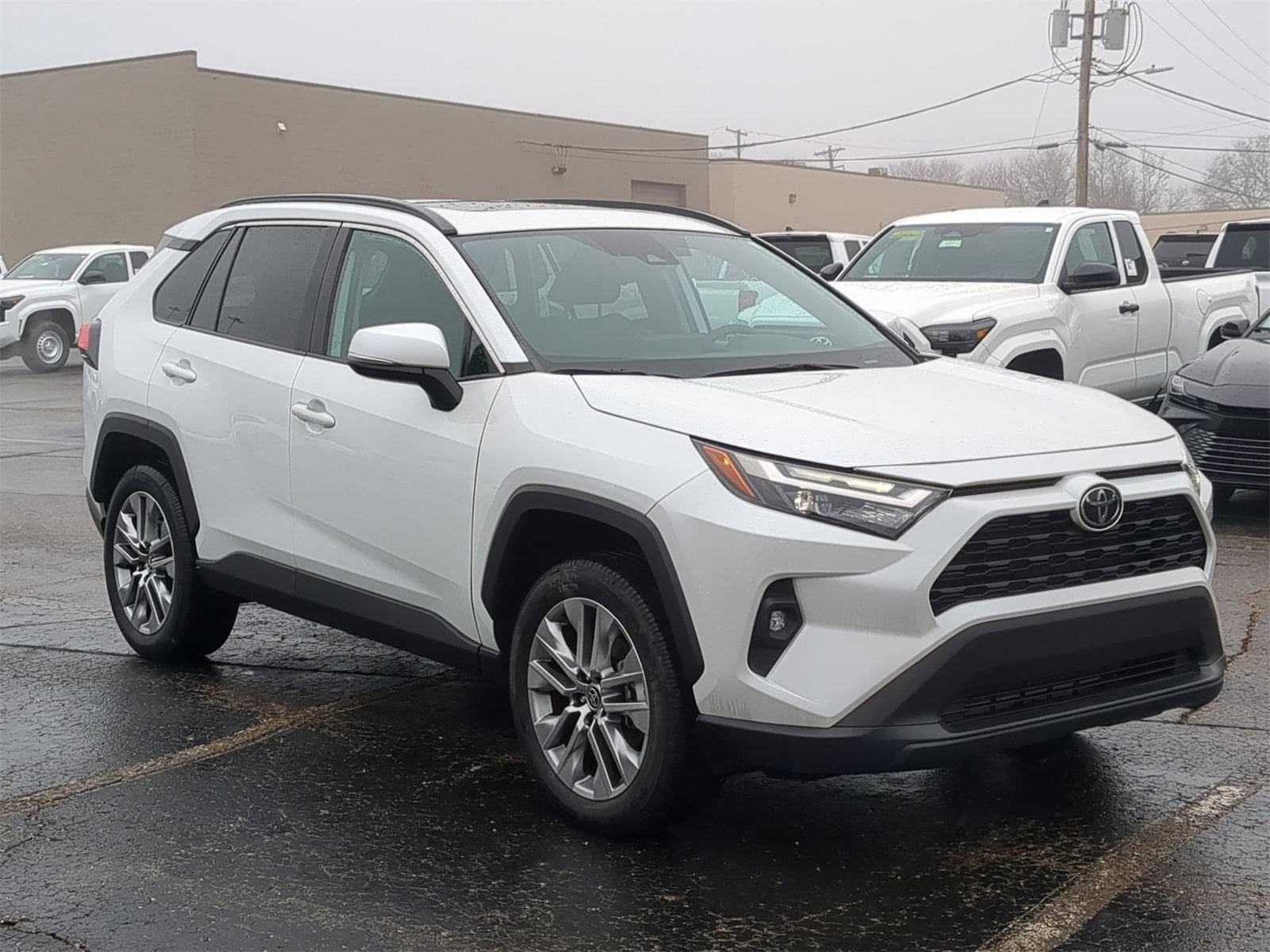 Thumbnail: 2023 Toyota RAV4 - 16