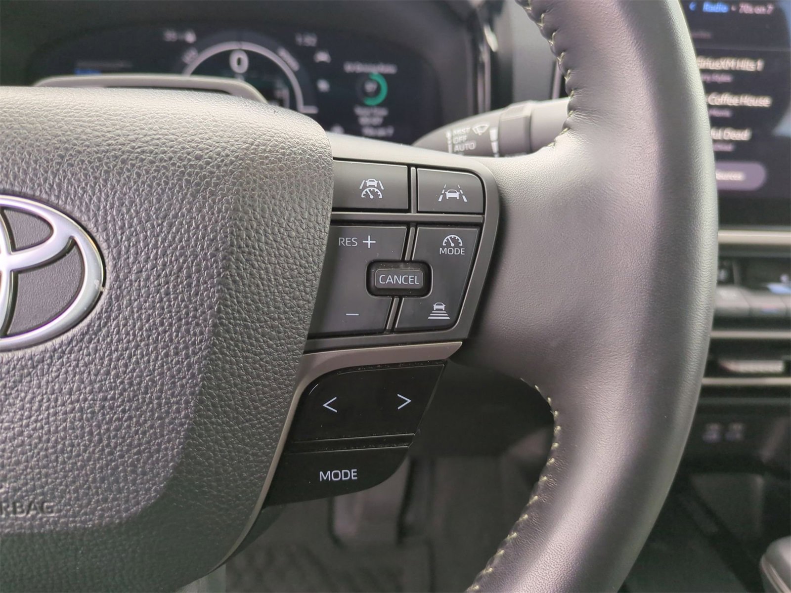 Thumbnail: 2025 Toyota Camry - 24