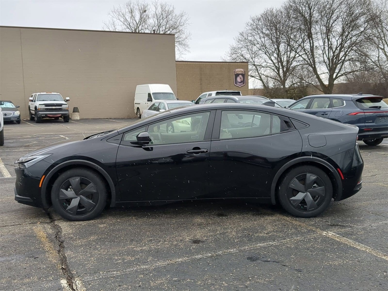 Thumbnail: 2024 Toyota Prius - 11