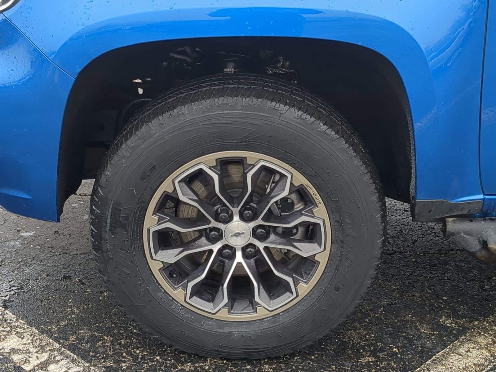 Thumbnail: 2022 Chevrolet Colorado - 14