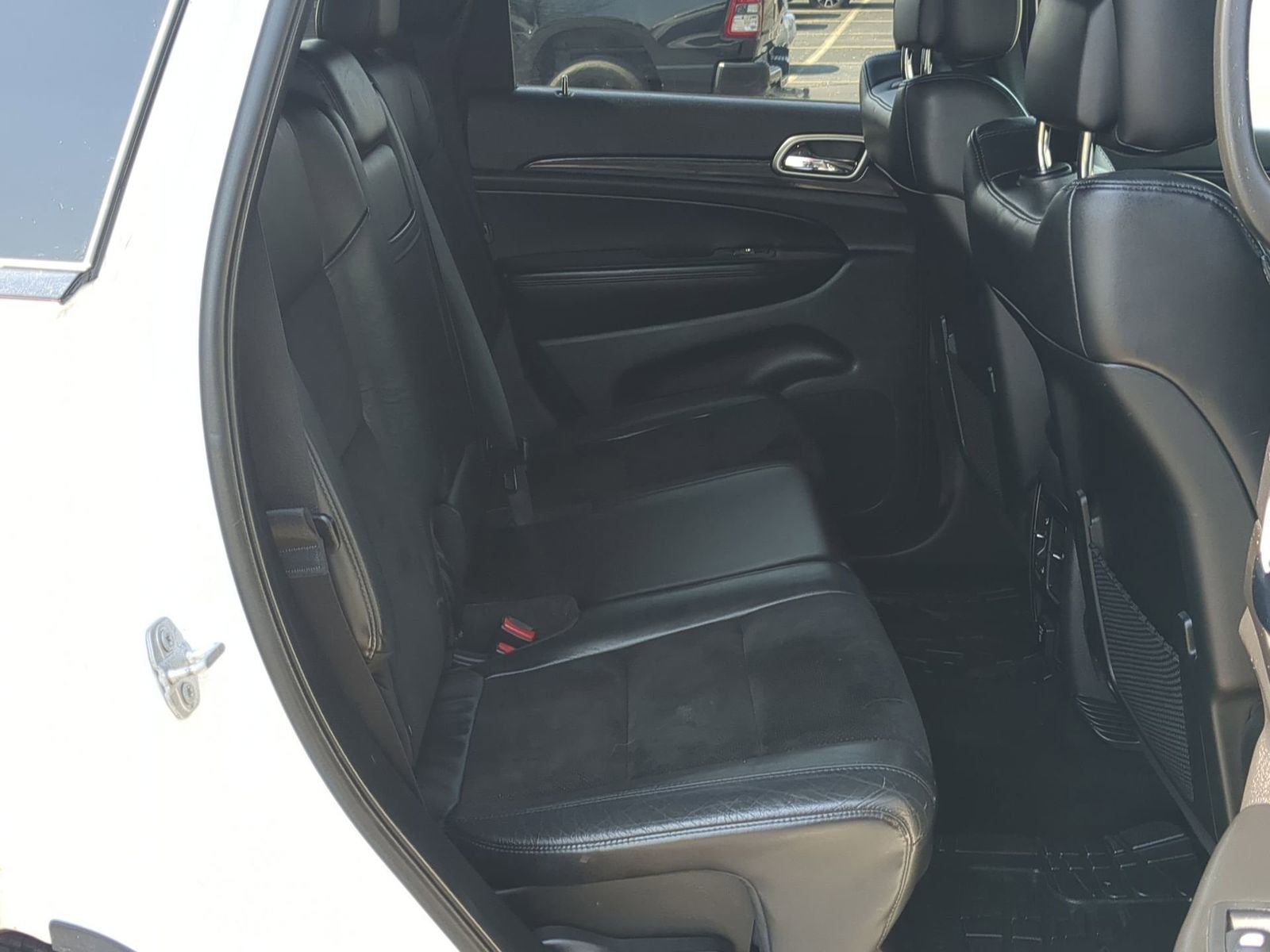 Thumbnail: 2018 Jeep Grand Cherokee - 19