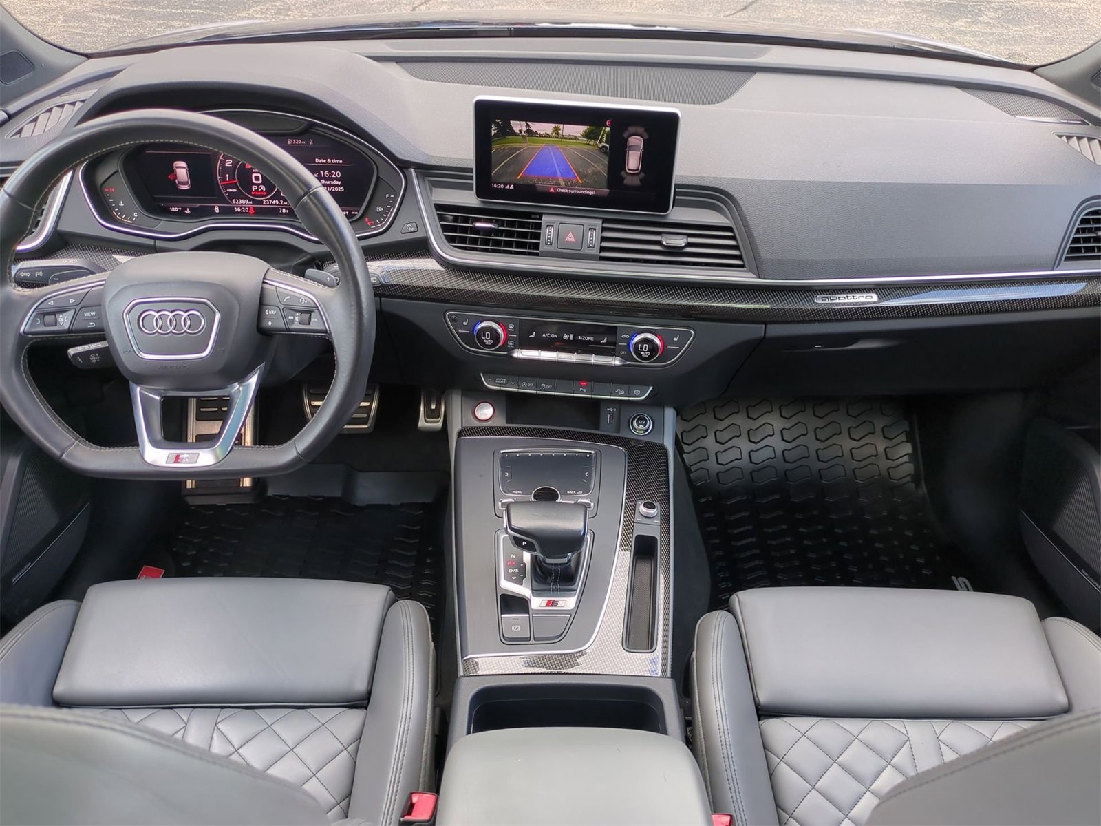 Thumbnail: 2018 Audi SQ5 - 15