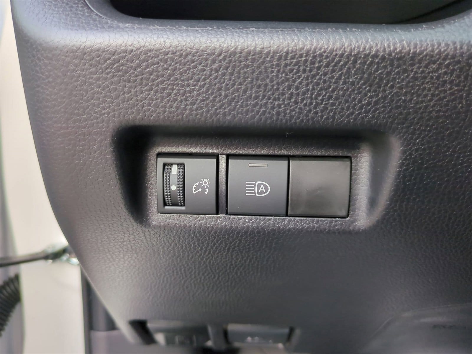 Thumbnail: 2025 Toyota RAV4 - 27