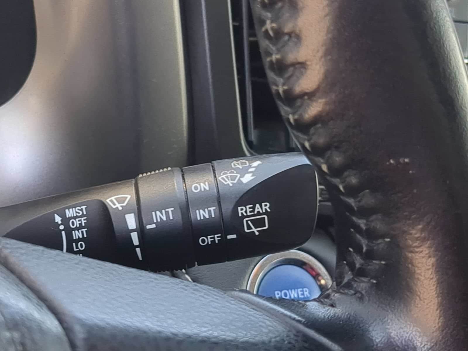 Thumbnail: 2017 Toyota RAV4 - 25