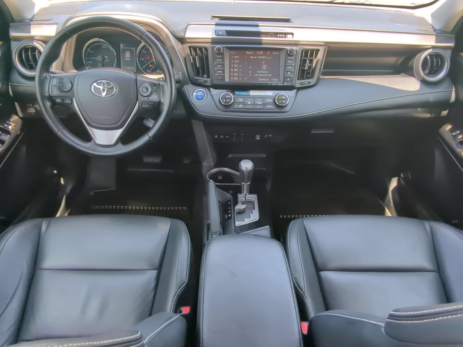 Thumbnail: 2017 Toyota RAV4 - 15