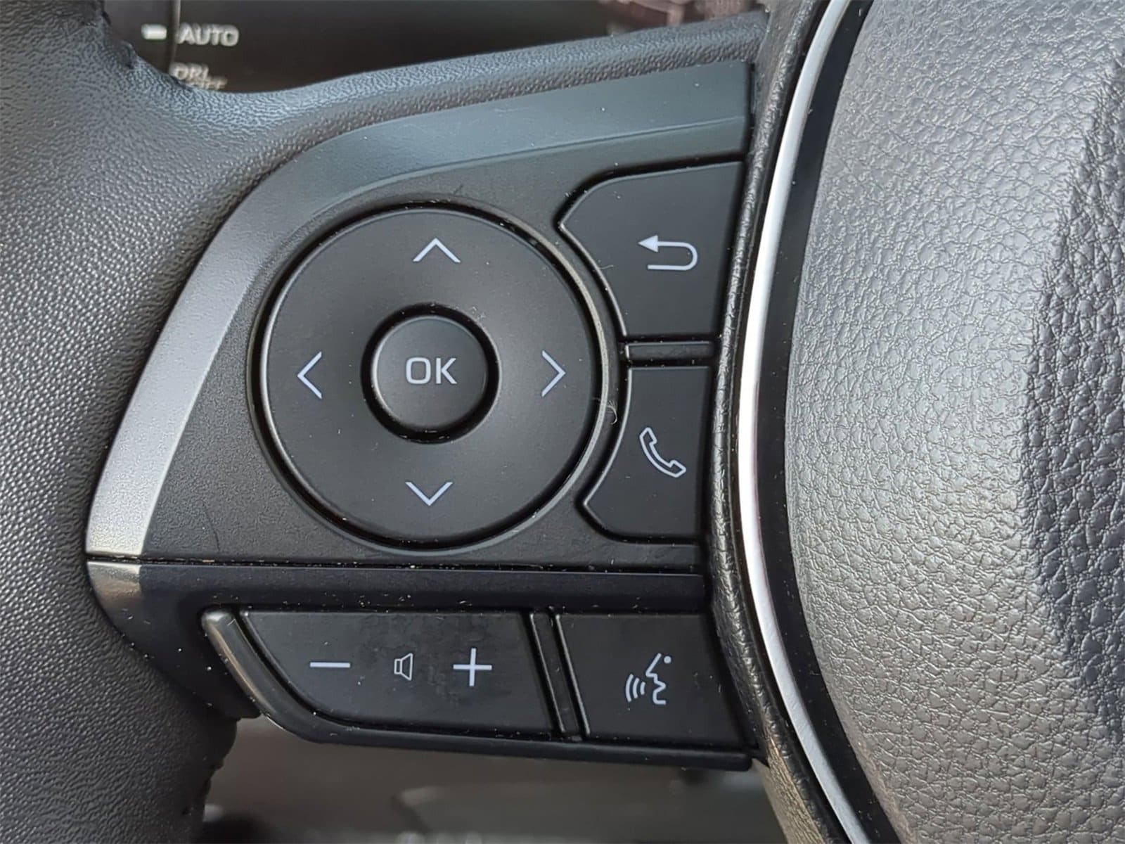 Thumbnail: 2025 Toyota RAV4 - 30