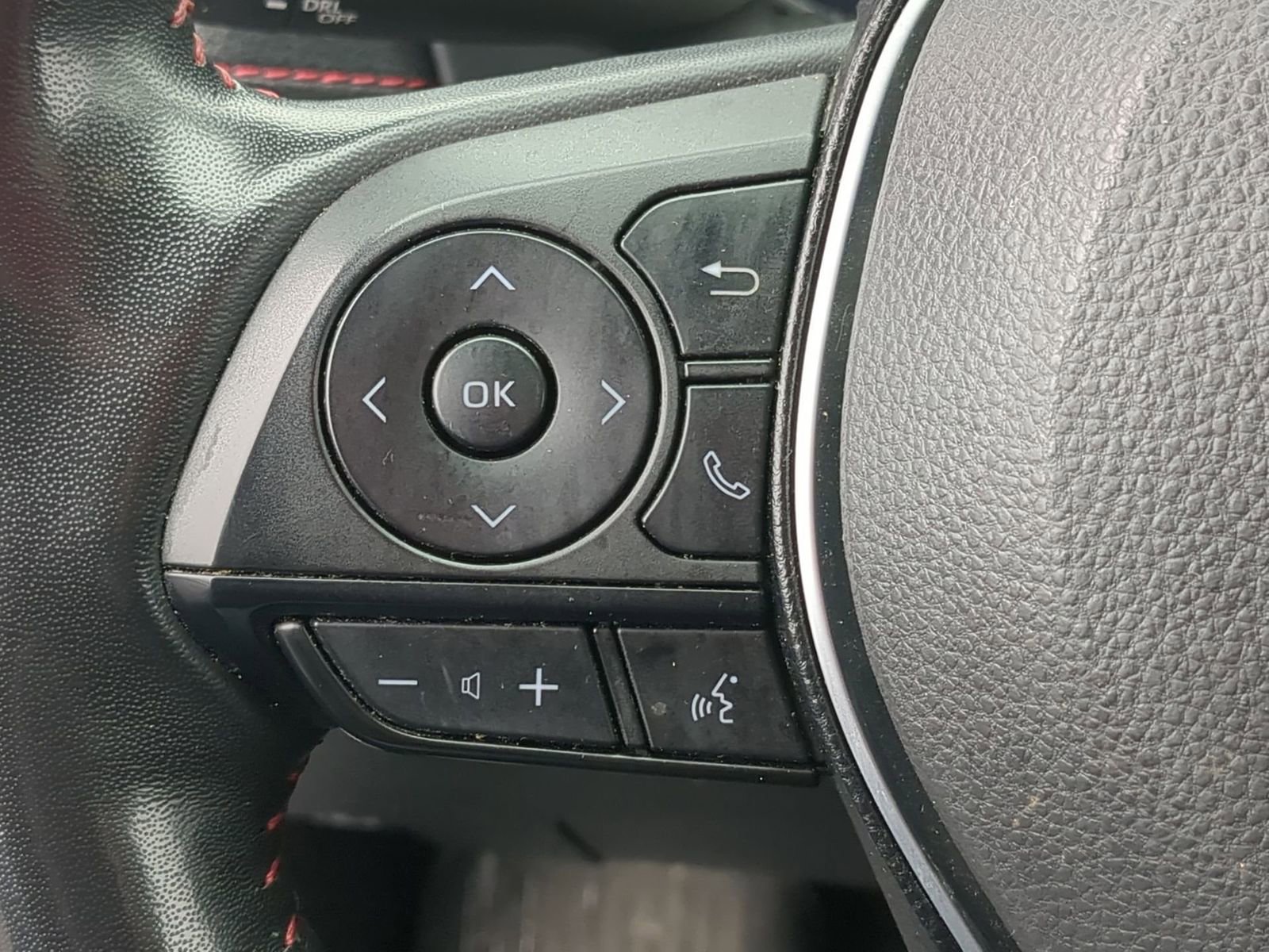 Thumbnail: 2023 Toyota RAV4 - 23