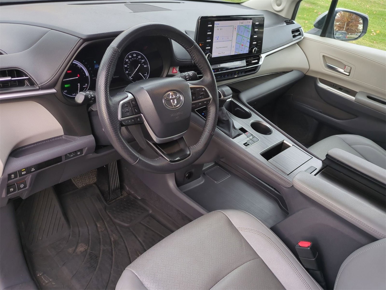 Thumbnail: 2024 Toyota Sienna - 10