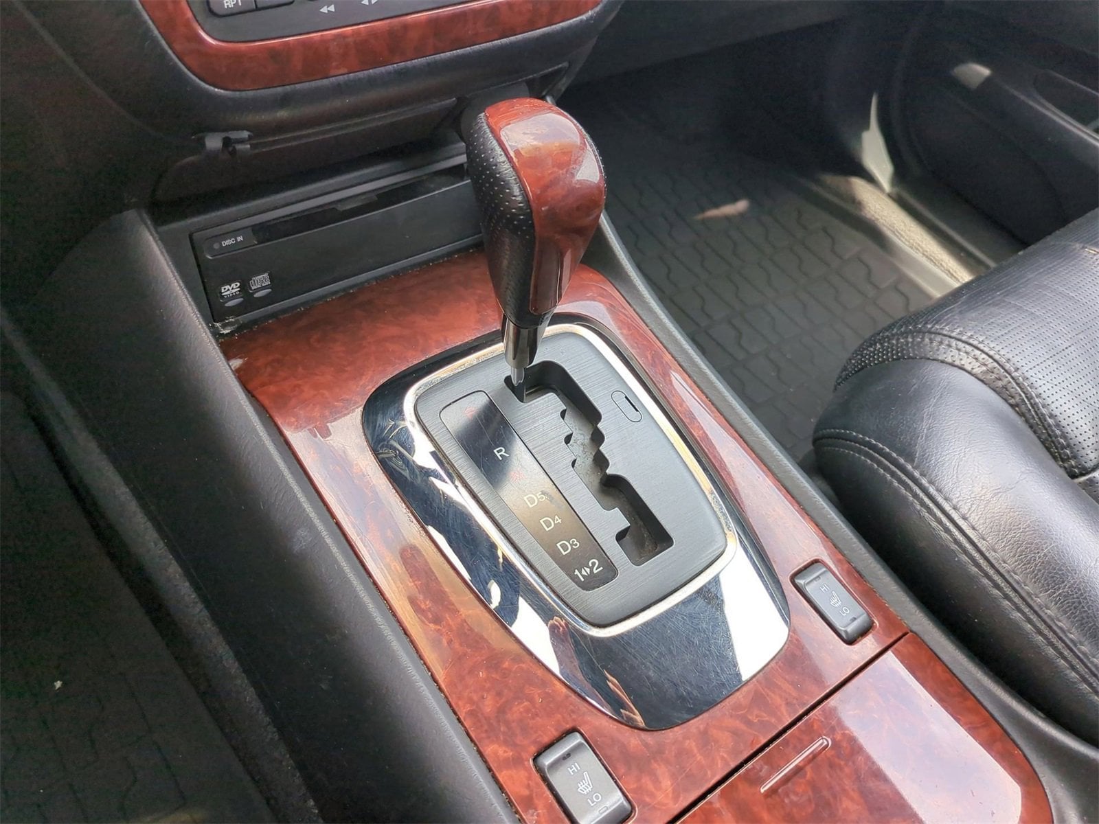 Thumbnail: 2005 Acura MDX - 29