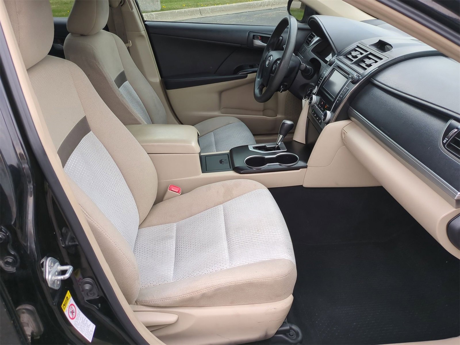 Thumbnail: 2012 Toyota Camry - 19
