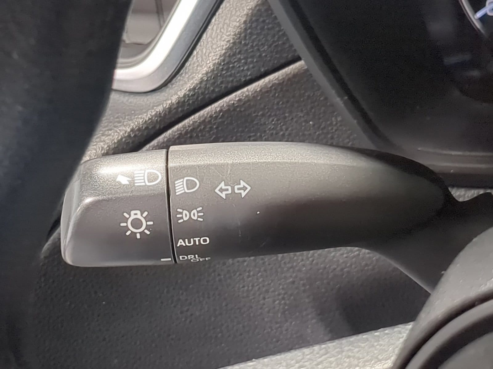 2024 Toyota Corolla Cross S - Photo 26