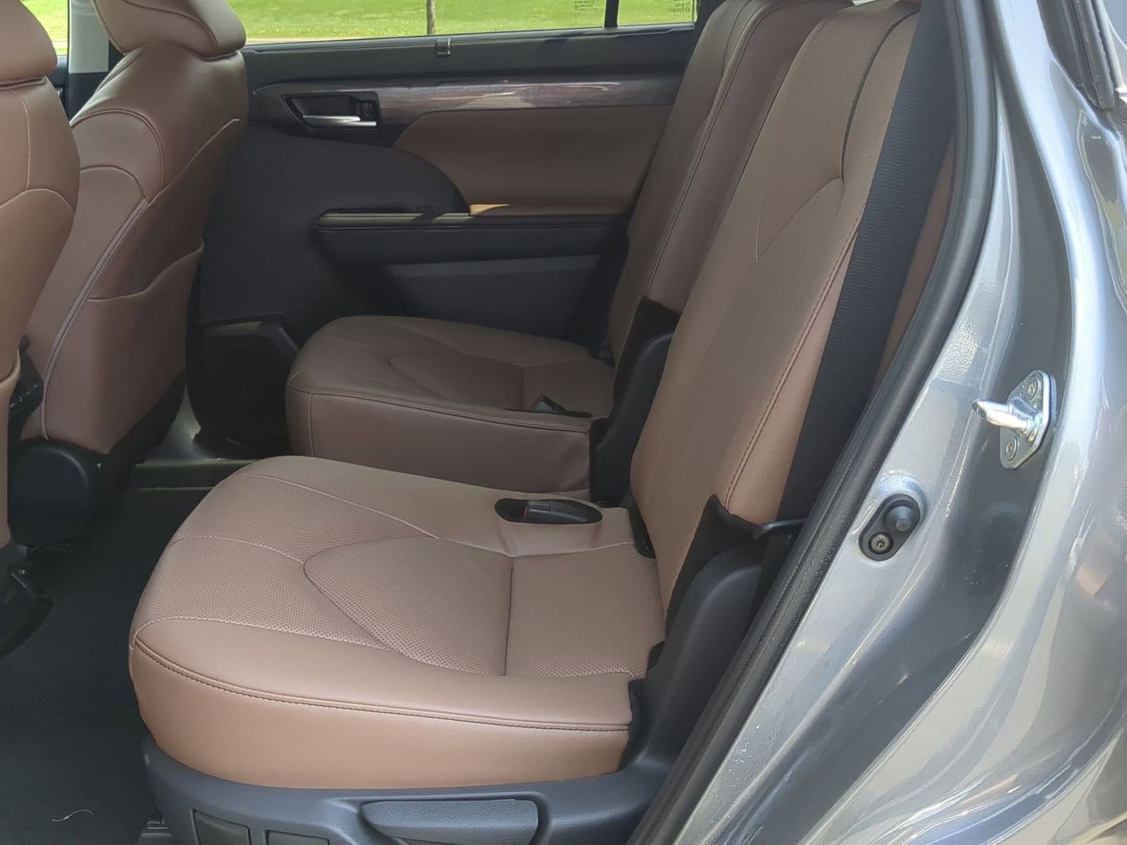 Thumbnail: 2025 Toyota Highlander - 19