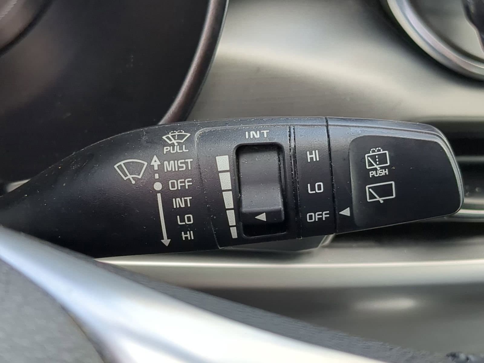 Thumbnail: 2020 Kia Telluride - 25