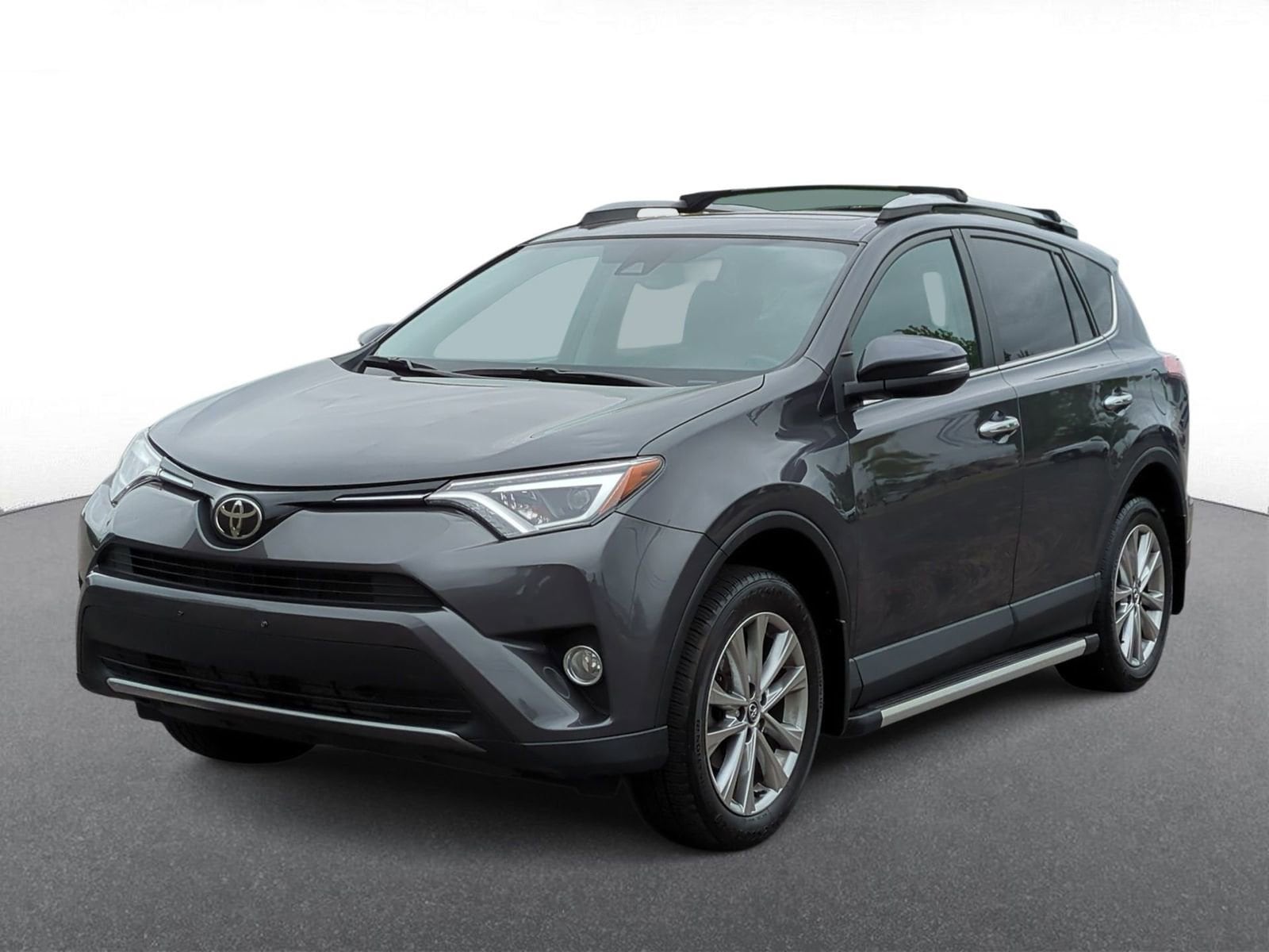 Thumbnail: 2017 Toyota RAV4 - 4