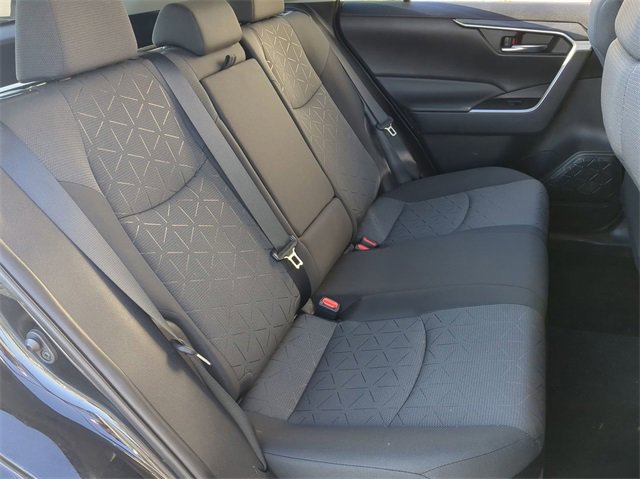 Thumbnail: 2021 Toyota RAV4 - 22