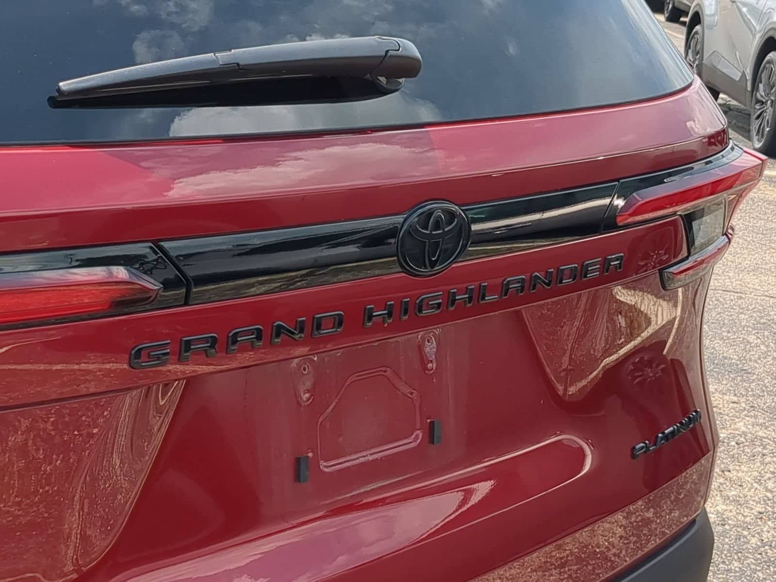 Thumbnail: 2026 Toyota Grand Highlander - 12