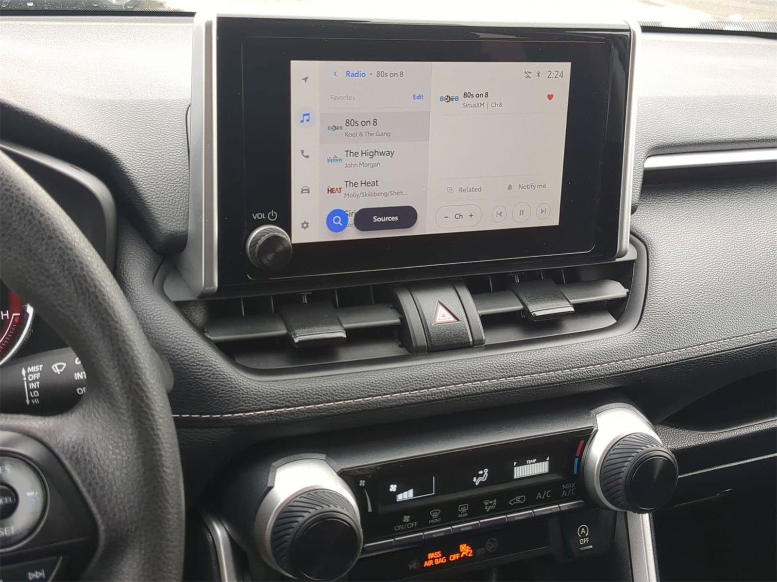 Thumbnail: 2025 Toyota RAV4 - 28