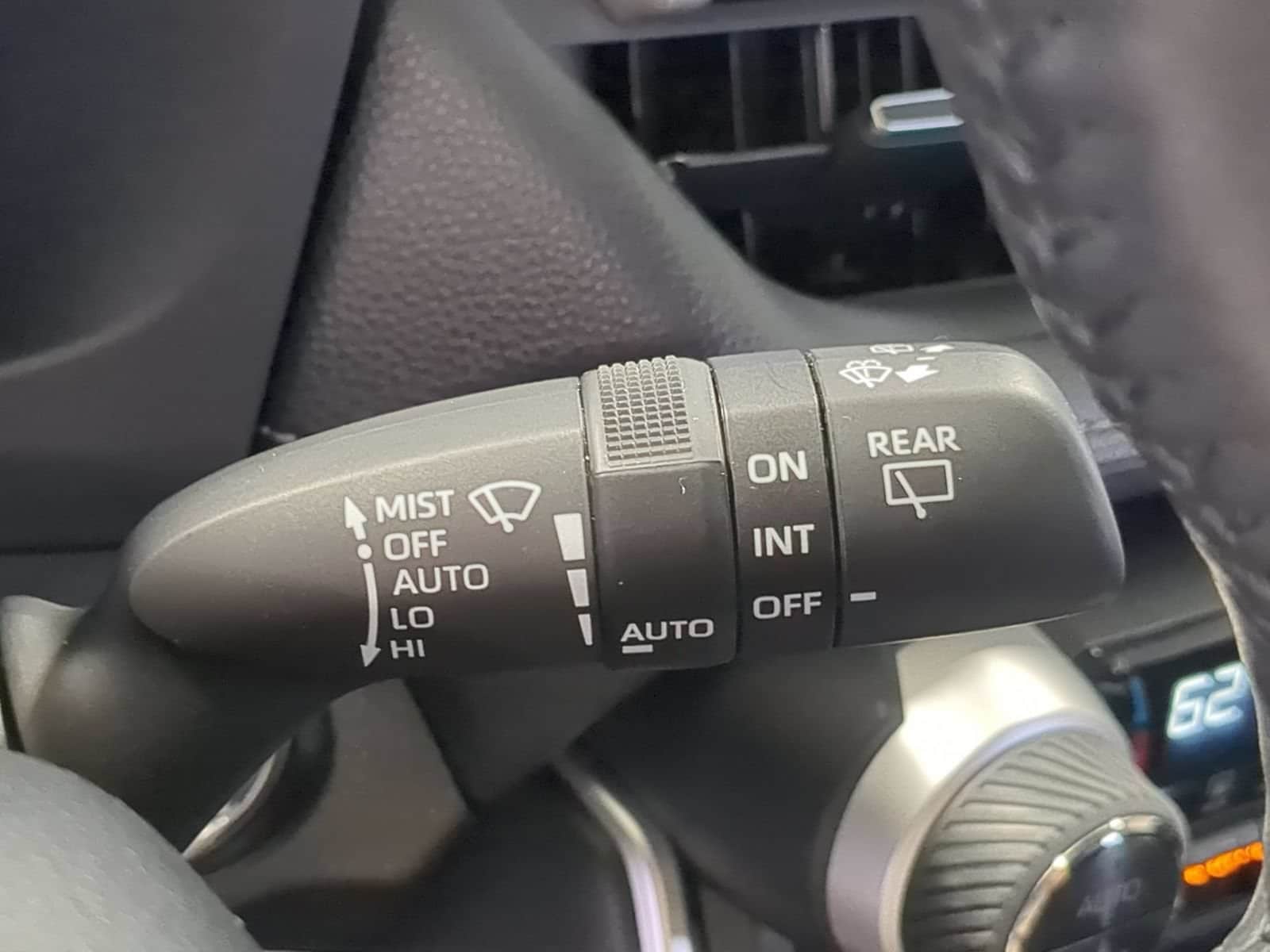 2024 Toyota RAV4 XLE Premium - Photo 25