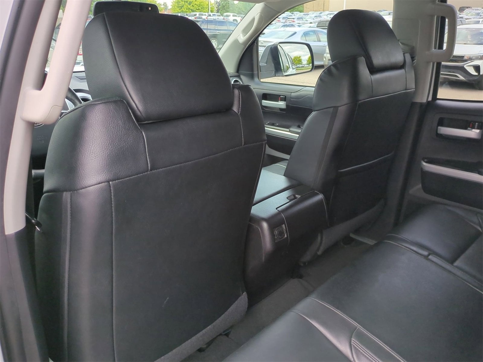 Thumbnail: 2016 Toyota Tundra - 16