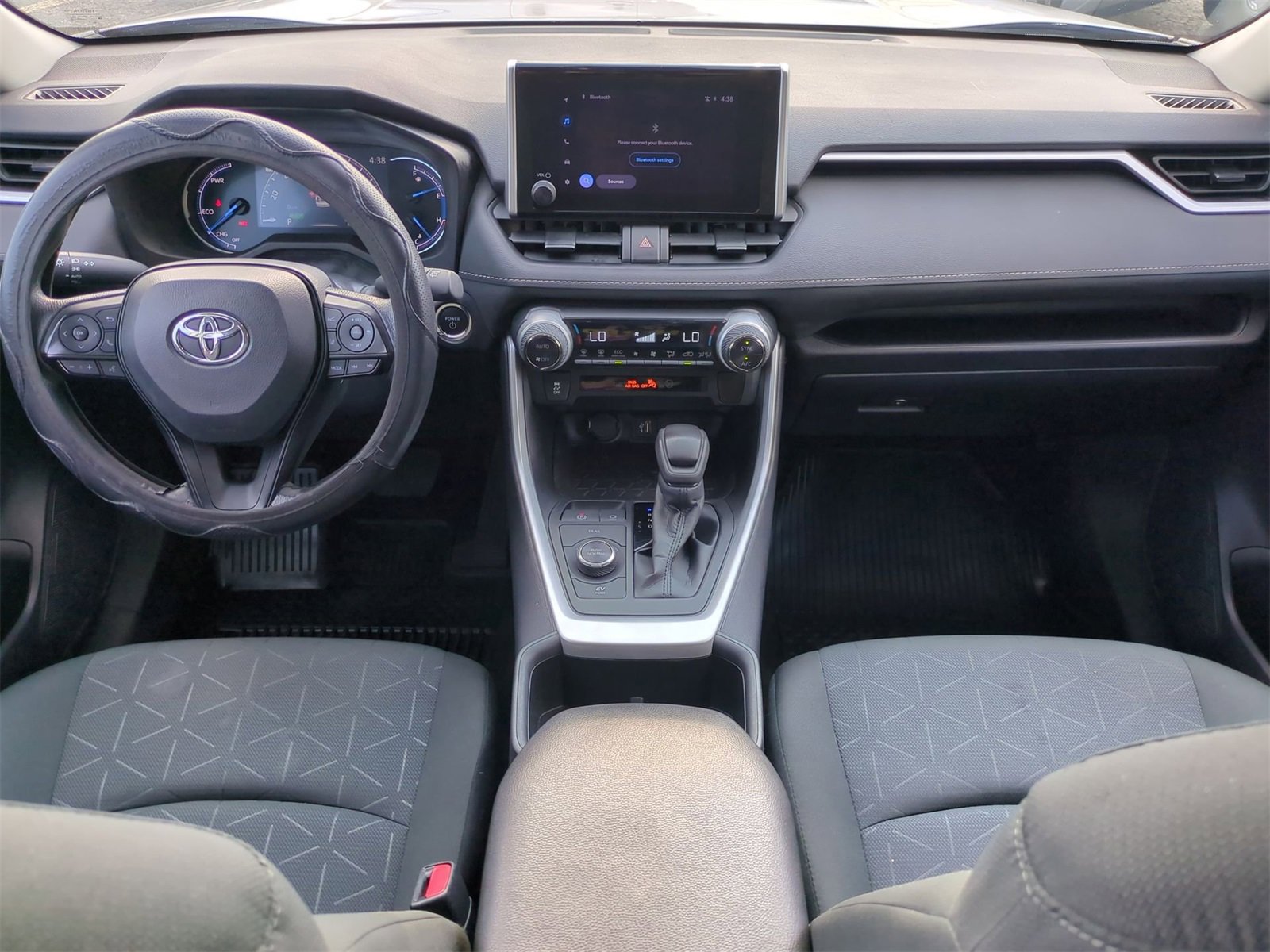 Thumbnail: 2024 Toyota RAV4 - 15