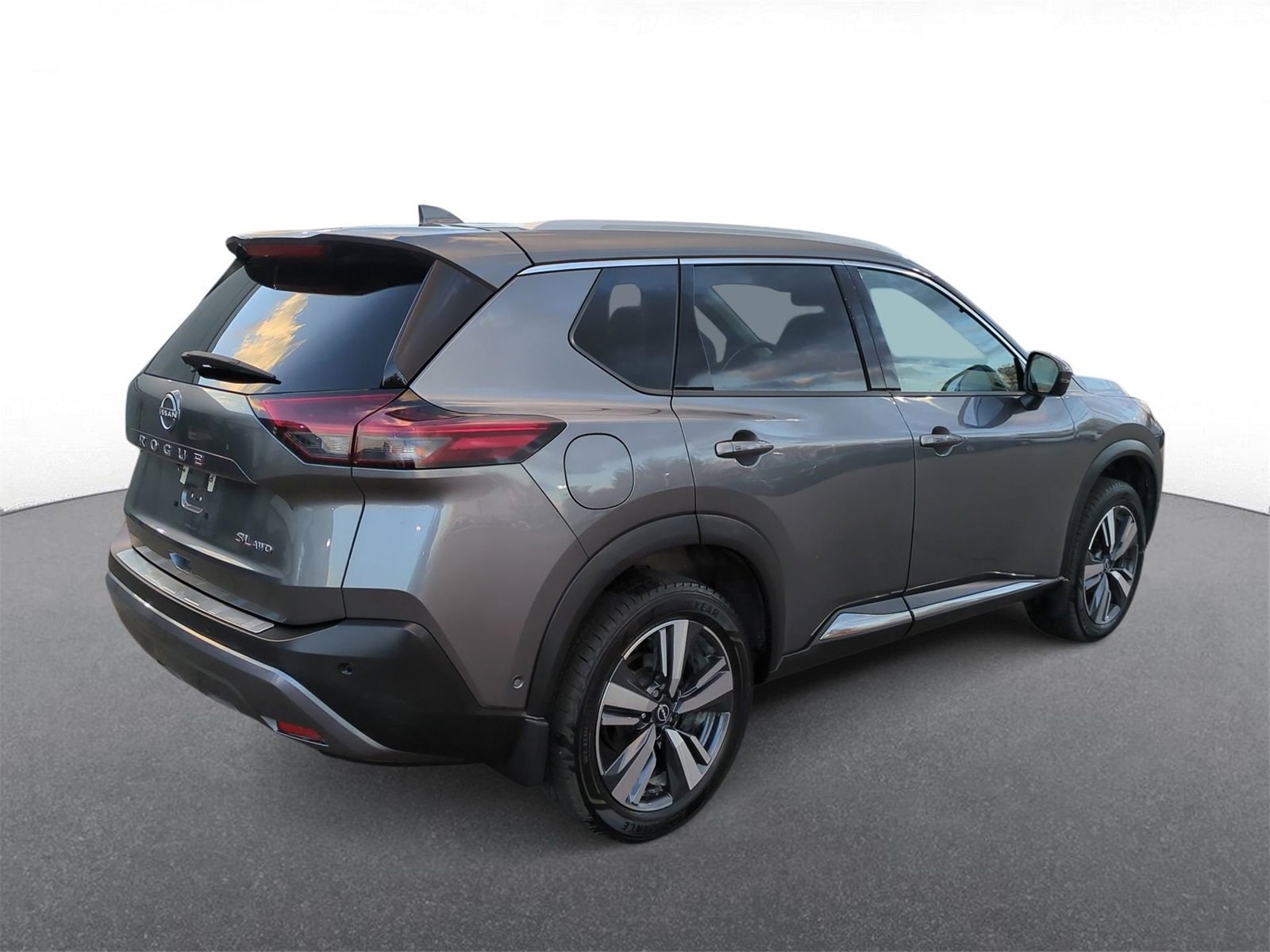 Thumbnail: 2023 Nissan Rogue - 8