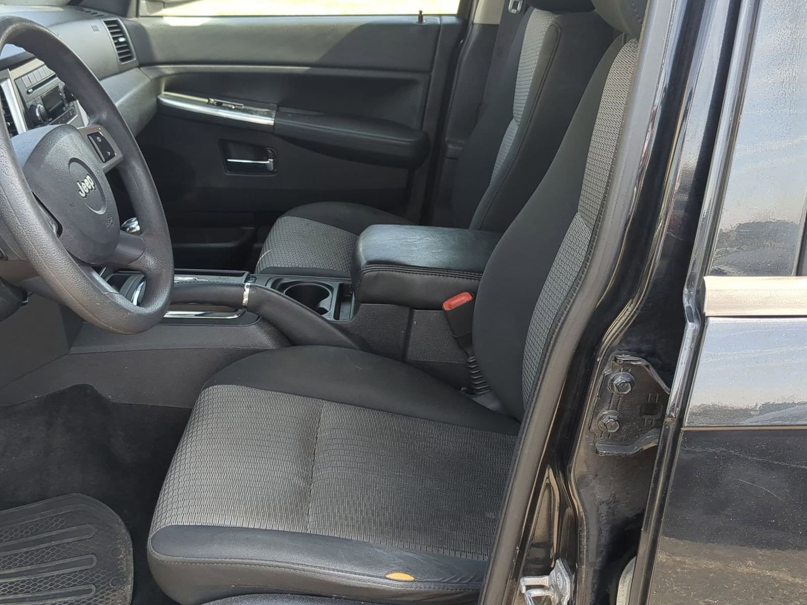 Thumbnail: 2009 Jeep Grand Cherokee - 16