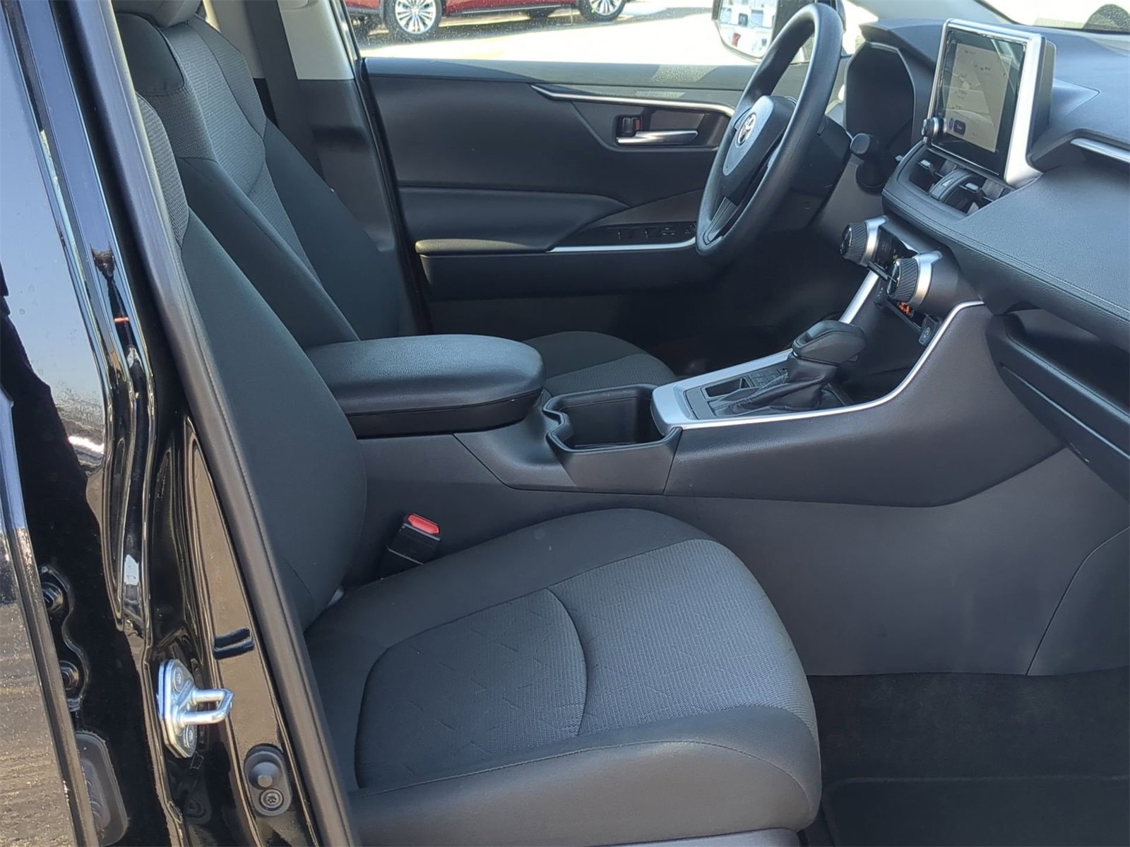 Thumbnail: 2024 Toyota RAV4 - 28