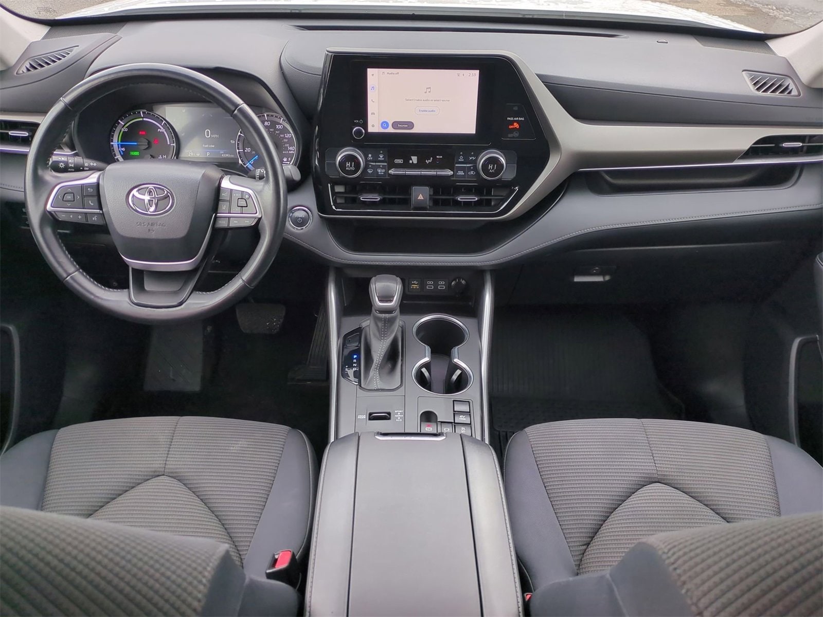 Thumbnail: 2023 Toyota Highlander - 15