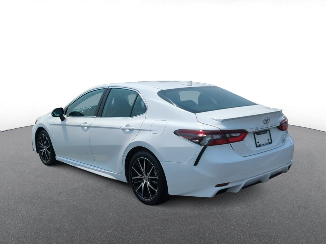 Thumbnail: 2024 Toyota Camry - 6