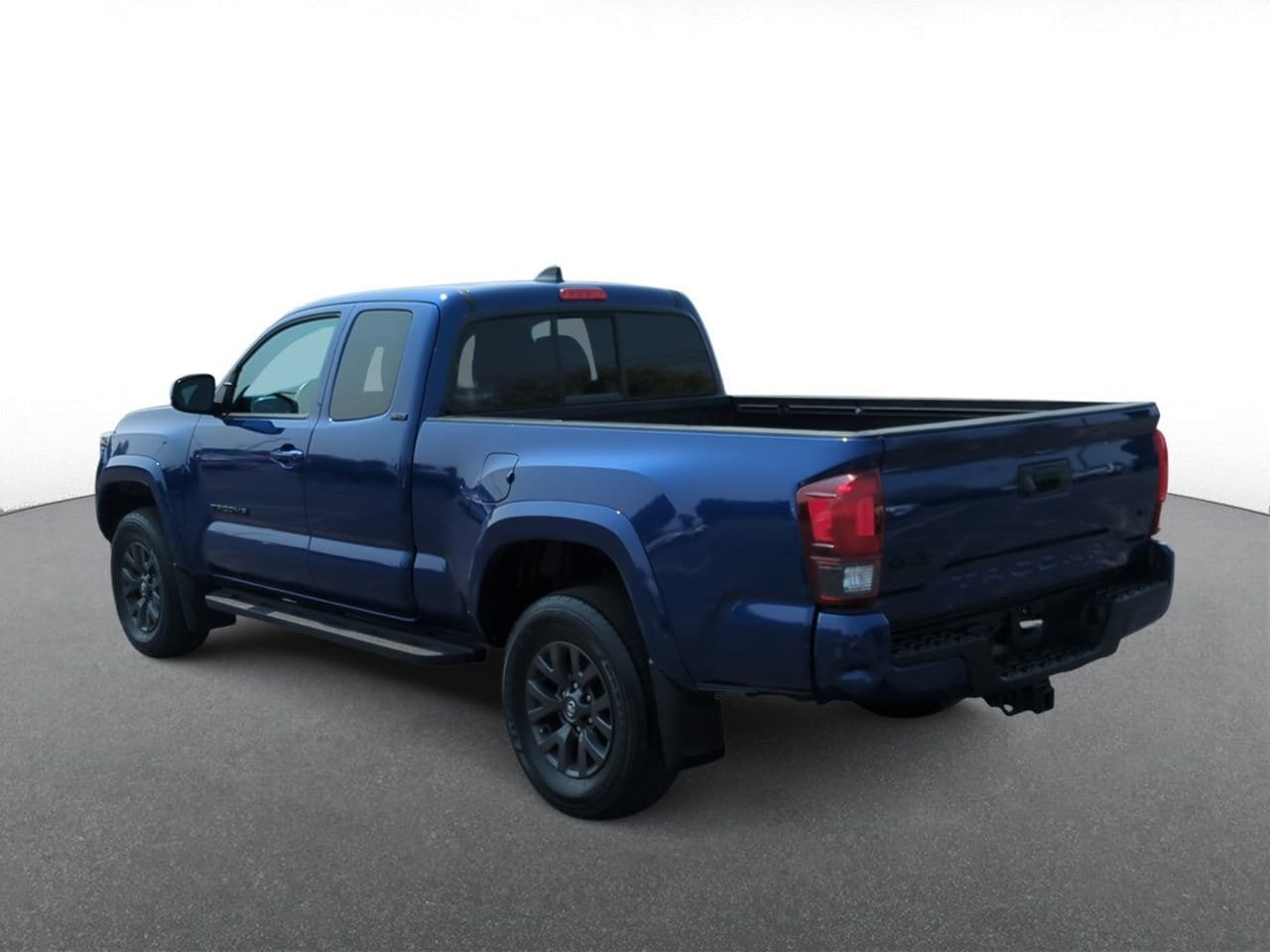 Thumbnail: 2022 Toyota Tacoma - 6