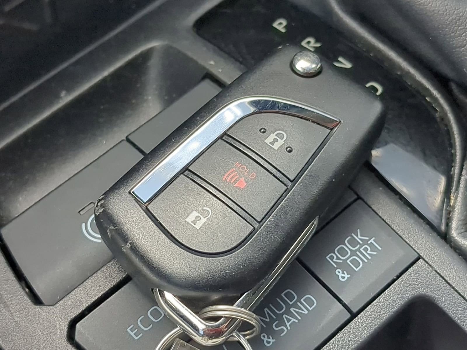 Thumbnail: 2023 Toyota RAV4 - 33