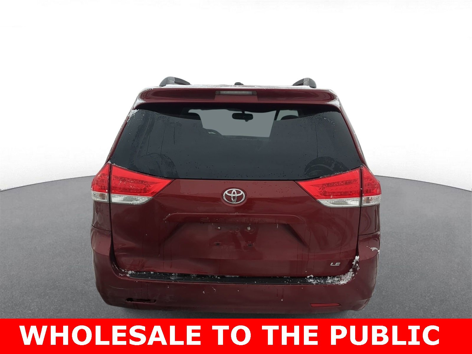 Thumbnail: 2012 Toyota Sienna - 7