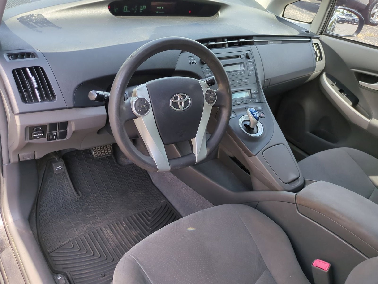 Thumbnail: 2010 Toyota Prius - 10