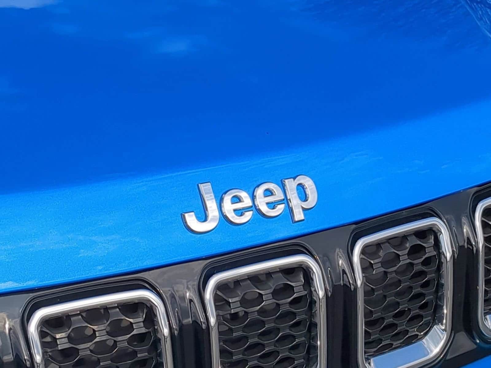 Thumbnail: 2023 Jeep Compass - 12