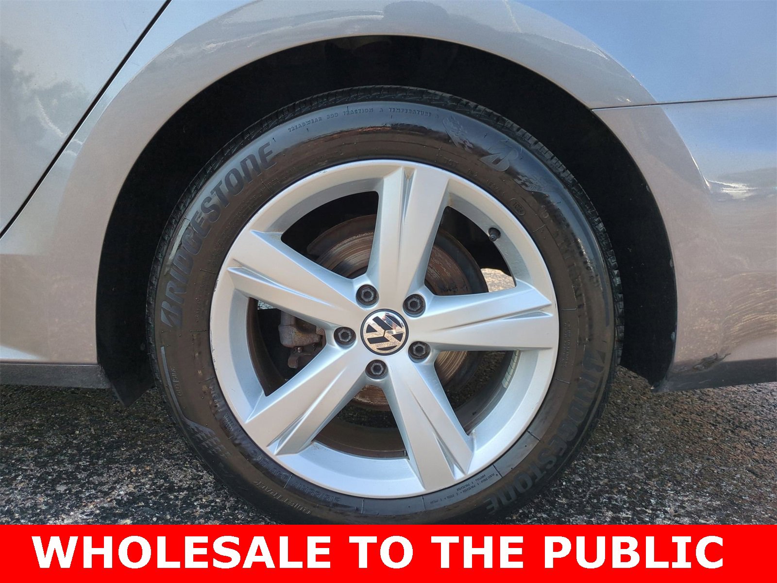 Thumbnail: 2014 Volkswagen Passat - 13