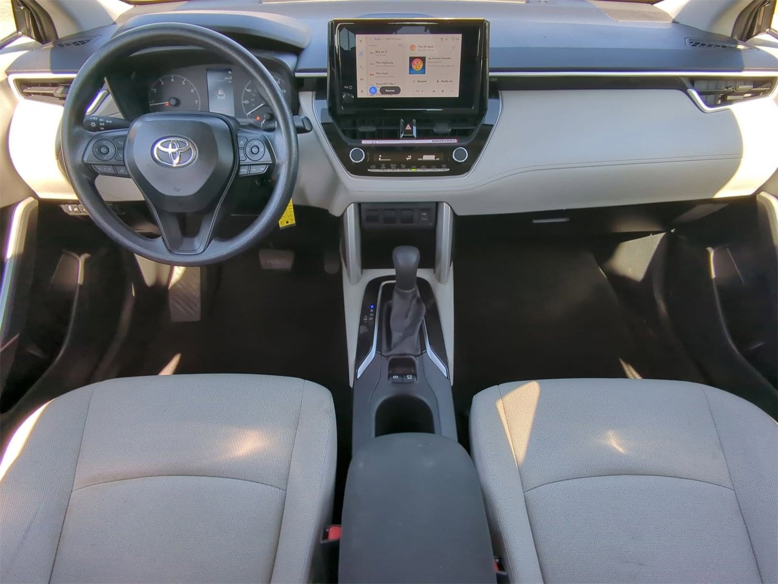 Thumbnail: 2025 Toyota Corolla Cross - 15