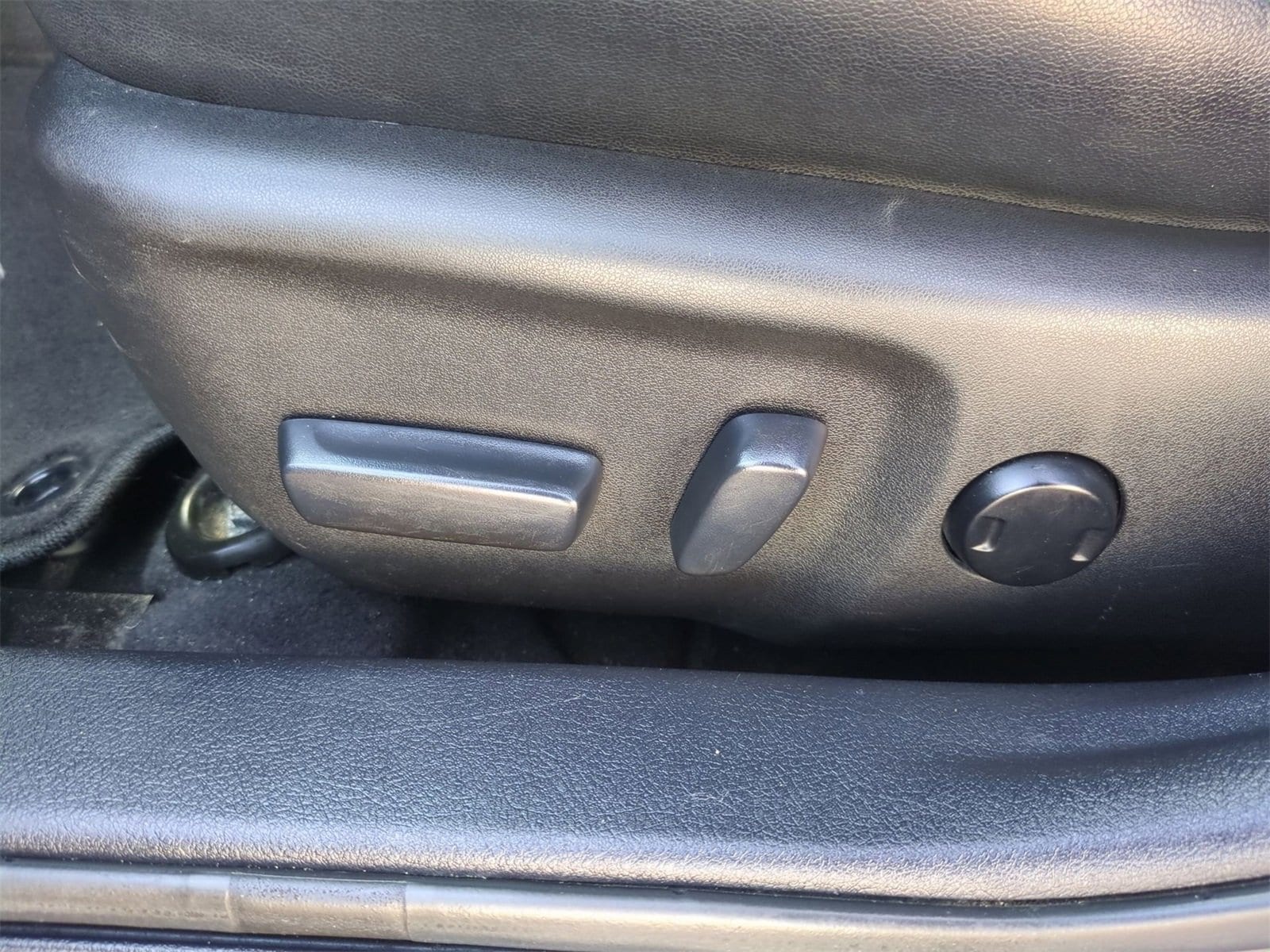 Thumbnail: 2016 Toyota Camry - 17